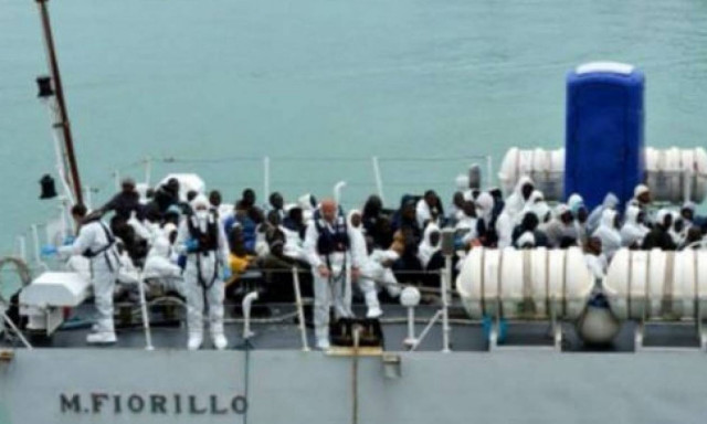 Λιβύη: Διάσωση 1.000 περίπου μεταναστών που ταξίδευαν στην Ιταλία