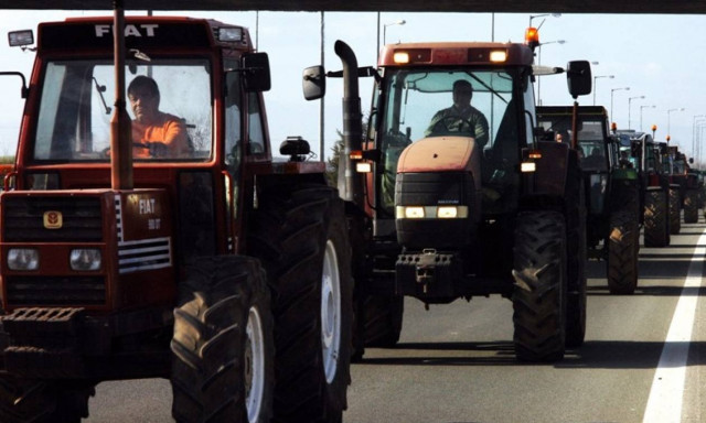 Στην Αθήνα οι αγρότες – Συνάντηση με Αλεξιάδη