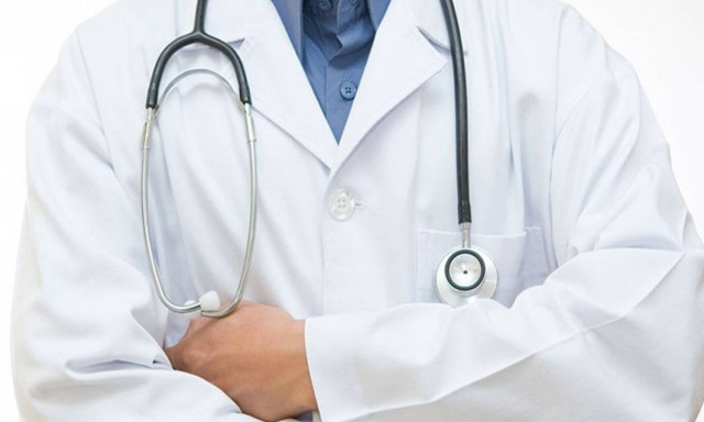 Ροζ σκάνδαλο: Οι γυμνές φωτογραφίες γιατρού και ο σάλος σε Κρατικό Νοσοκομείο