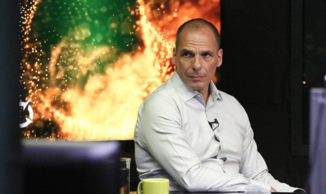 Έξαλλοι οι Ιταλοί με την αμοιβή Βαρουφάκη για τηλεοπτική συνέντευξη