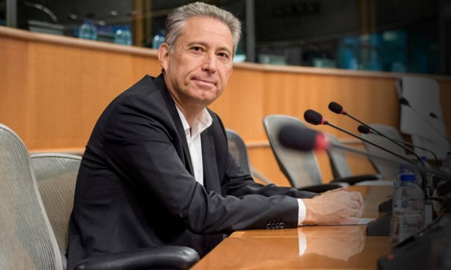 Χρυσόγονος: Να περιοριστεί ο αριθμός των βουλευτών