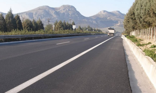 Κυκλοφοριακές ρυθμίσεις στον ανισόπεδο κόμβο Καπανδριτιού λόγω εργασιών