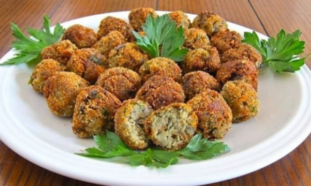 Νόστιμα κεφτεδάκια μελιτζάνας για μικρούς και μεγάλους