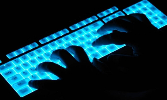 Οι δανειστές ξεκινούν να «φακελώνουν» όλους τους Έλληνες