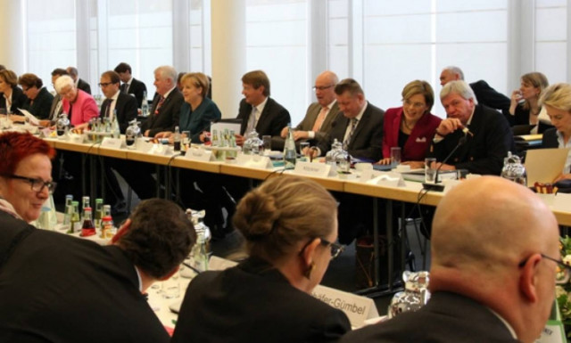 Γερμανία: Σε «έγγραφο θέσεων» για την πολιτική ασύλου κατέληξαν CDU και CSU