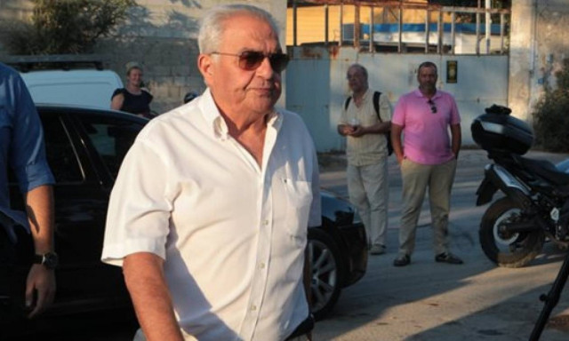 Ο Φλαμπουράρης απαντά για τη «Διάτμηση» και την υπόθεση της Αίγινας