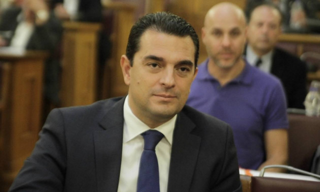 Σκρέκας για Τζιτζικώστα: Πλεονέκτημα για τη ΝΔ ένας εξωκοινοβουλευτικός αρχηγός