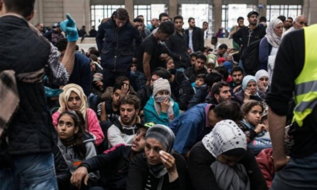 Παρουσία Τσίπρα η πρώτη αναχώρηση προσφύγων για μετεγκατάσταση στο Λουξεμβούργο