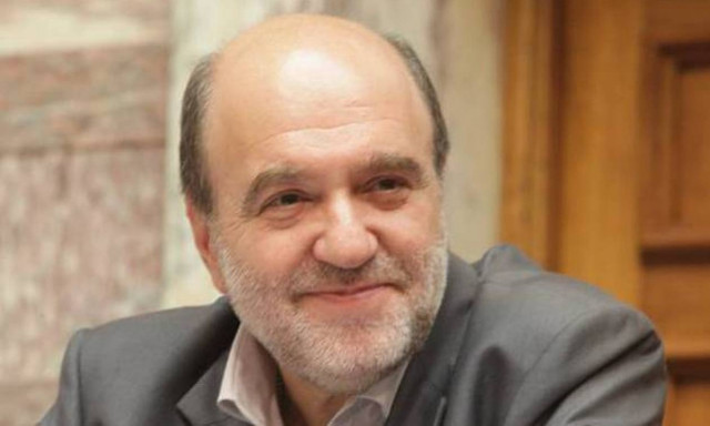 Αλλαγές στη φορολογία των καπνικών προϊόντων προανήγγειλε ο Αλεξιάδης