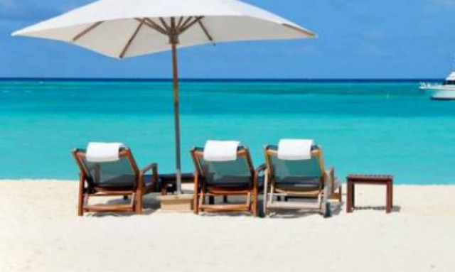 Κύπρος: Μεγάλα τα έσοδα από τον τουρισμό τον Αύγουστο