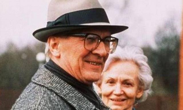 Χόνεκερ: «Οι ισχυρές χώρες της Ευρώπης, ωθούν τις αδύναμες στον γκρεμό»