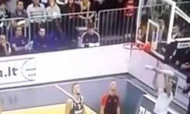 Επικό! Καλάθι με κοντάρι σκούπας! (video)