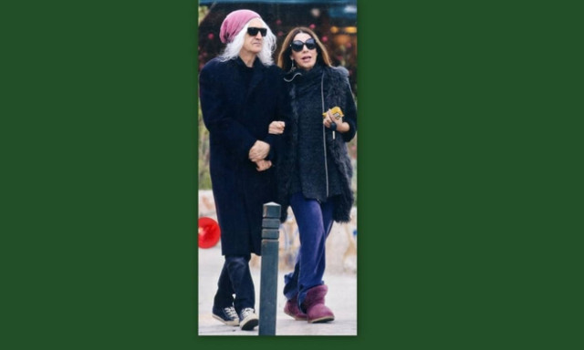 Ο Καρβέλας αγκαζέ με την πρώην σύντροφό του