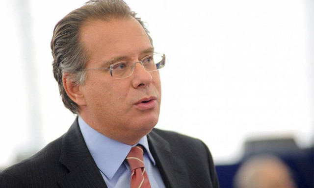 Γ. Κουμουτσάκος: Νομιμότητα απέναντι στη βία