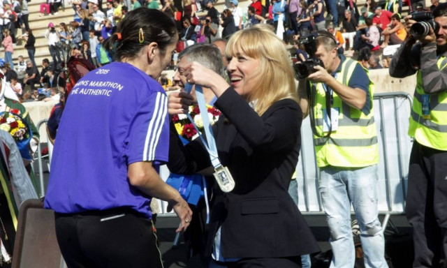 Ρ. Δούρου: Ο Μαραθώνιος προβάλλει την Αθήνα, την Αττική, την Ελλάδα