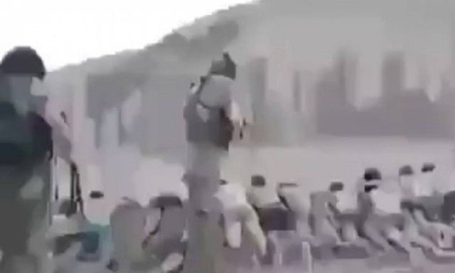 Παγκόσμιο σοκ από τη νέα θηριωδία του ΙΚ: Τζιχαντιστές εκτελούν 200 παιδιά (video)