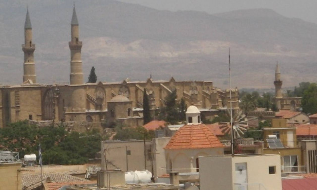 «Εκδρομικό τρένο» στο κατεχόμενο κομμάτι της Λευκωσίας