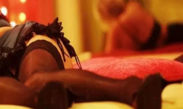 Ρόδος: Χαμός στο Facebook με τα όργια σε μπαρ - Συνταρακτικές αποκαλύψεις