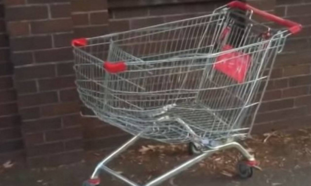 Ένας νεκρός, ένας τραυματίας από σύγκρουση ΙΧ με καρότσι σούπερ-μάρκετ...