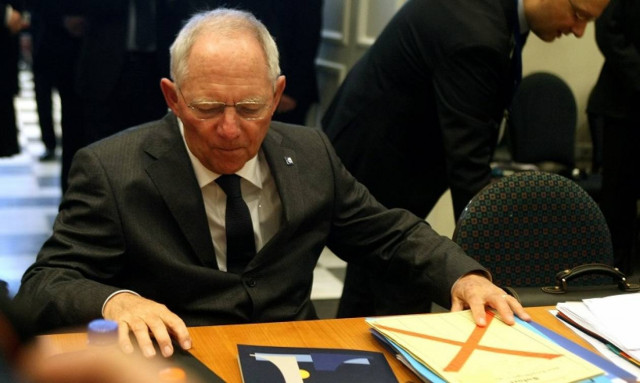 Σόιμπλε: Θέλετε οικονομική ανάπτυξη; Πάρτε πρόσφυγες