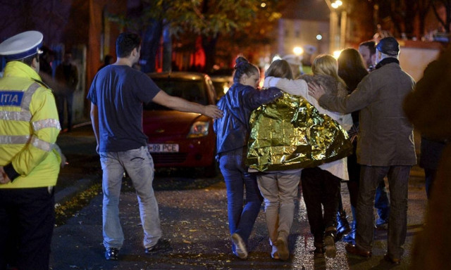 Ρουμανία: Στους 55 έφτασαν οι νεκροί από την πυρκαγιά σε μπαρ στο Βουκουρέστι