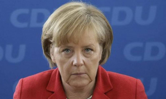Βαθιά συγκλονισμένη από τις πολύνεκρες επιθέσεις στο Παρίσι δηλώνει η Μέρκελ