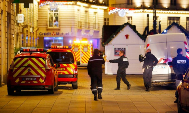 Επίθεση Παρίσι: Νεκροί οκτώ από τους δράστες