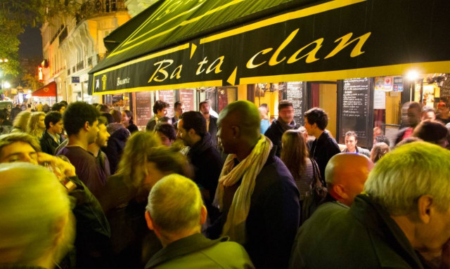 Επίθεση Γαλλία: FBI και γαλλικές αρχές αναζητούν πληροφορίες για τα χτυπήματα