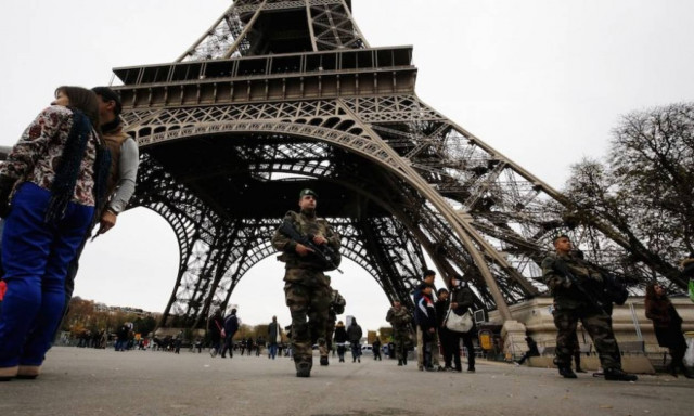 Νότια Κορέα: Η κυβέρνηση συνιστά στους πολίτες να «αποφεύγουν» τα ταξίδια στο Παρίσι
