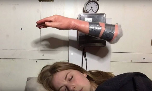 Αυτή η γυναίκα έφτιαξε το απόλυτο ξυπνητήρι! (video)