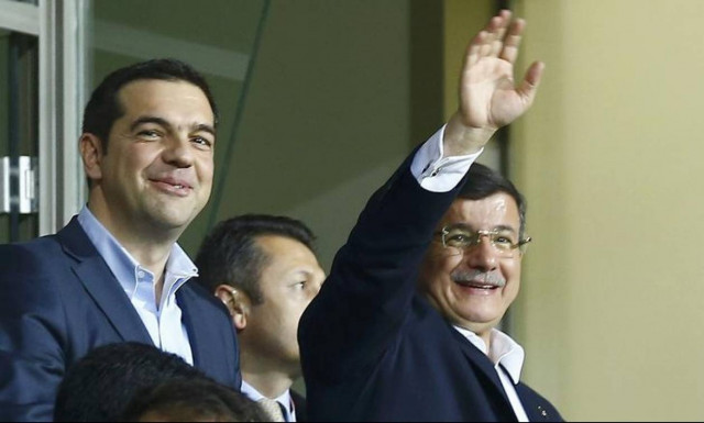Σχεδόν φυγαδεύτηκαν Τσίπρας και Νταβούτογλου