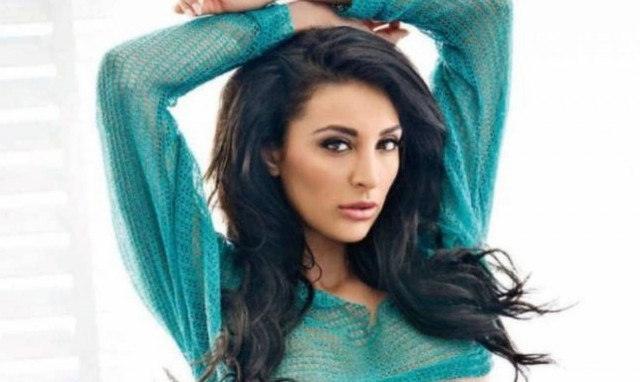 Η καυτή Ελληνίδα που μας κάνει... περήφανους στo εξωτερικό! (photos)