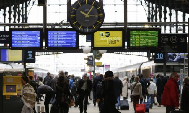 Παρίσι: Πανικός στο μετρό… από ένα περιστέρι