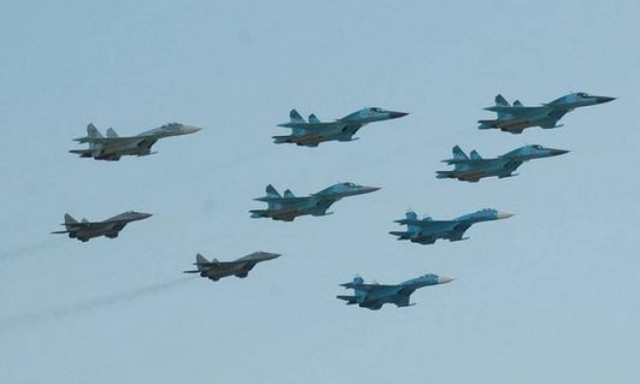 Σαρωτικά χτυπήματα της ρωσικής αεροπορίας κατά των τζιχαντιστών (videos)