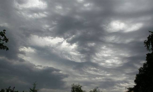 Με σκόνη, καταιγίδες και πολλά μποφόρ ο καιρός της Δευτέρας (pics)