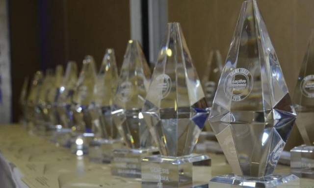 Ισχυρά μηνύματα προς την πολιτεία από τον τομέα του φαρμάκου στα βραβεία «Salus 2015»