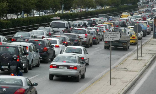 Τέλη κυκλοφορίας του 2016: Χαράτσι για 1.195.794 Ι.Χ.