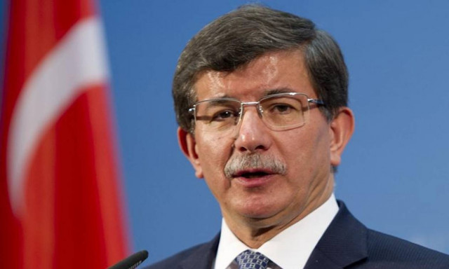 Στις Βρυξέλλες την Κυριακή ο Νταβούτογλου για το προσφυγικό