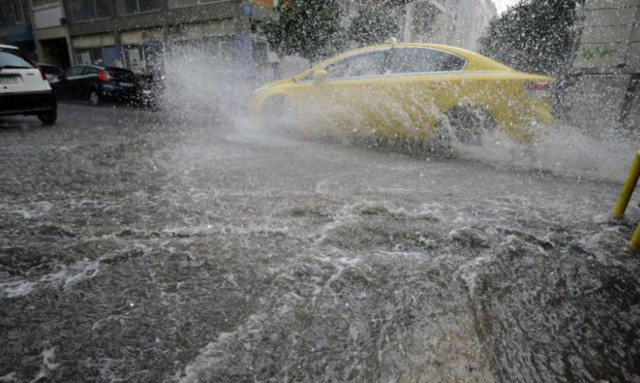 Καιρός: Βροχές, χιόνια και ισχυρές καταιγίδες σε ολόκληρη τη χώρα το Σαββατοκύριακο