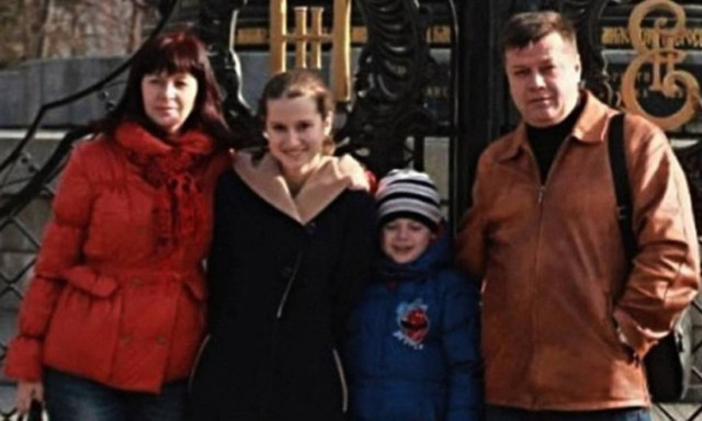 Τα παιδιά του Ρώσου πιλότου που έπεσε νεκρός στη Συρία ελπίζουν πως ο πατέρας τους ζει