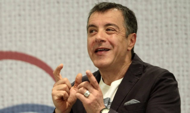 Συμβούλιο πολιτικών αρχηγών: Με επιφυλακτικότητα στο διάλογο ο Σταύρος Θεοδωράκης