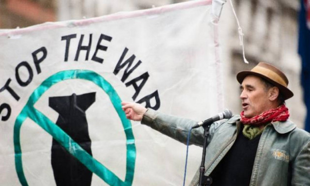 Ισπανία: Διαδήλωση στους δρόμους κατά της εμπλοκής στη Συρία - Αποφεύγει να πάρει θέση ο Ραχόι (pic)