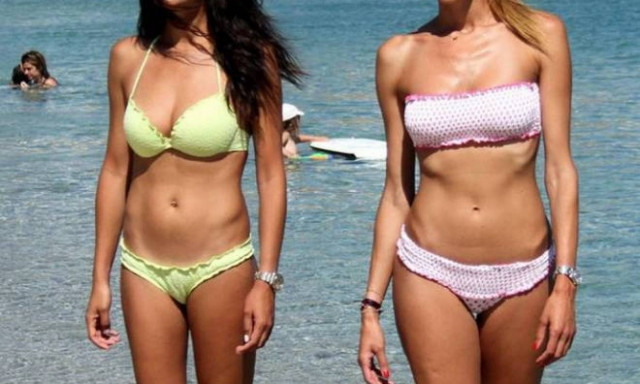 Ελληνίδες Μilf-ΑΡΕΣ με μαγιό! (photos)