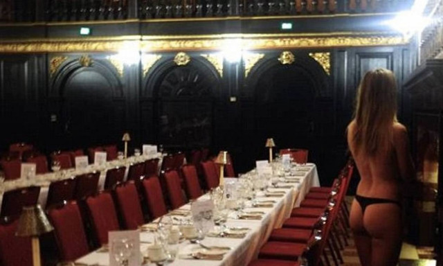 «Best Bums»: Οι φιναλίστ του διαγωνισμού για τα καλύτερα οπίσθια του Cambridge (photos)