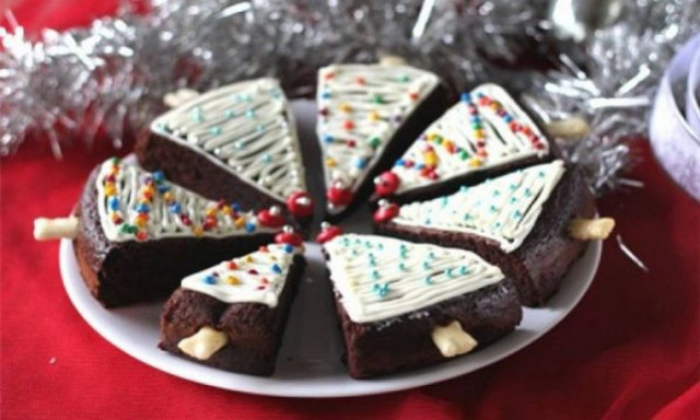 Χριστουγεννιάτικα γλυκά: Brownies δεντράκια