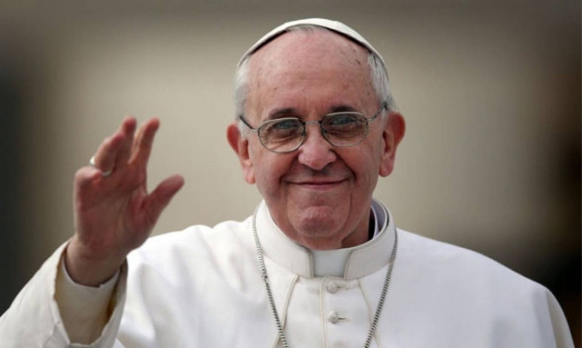 Με άστεγους παρακολούθησε ο Πάπας την πρεμιέρα της ταινίας που αφηγείται τη ζωή του (video)