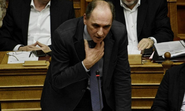 Παραδοχή «σοκ» Σταθάκη για την ανακεφαλαιοποίηση των τραπεζών