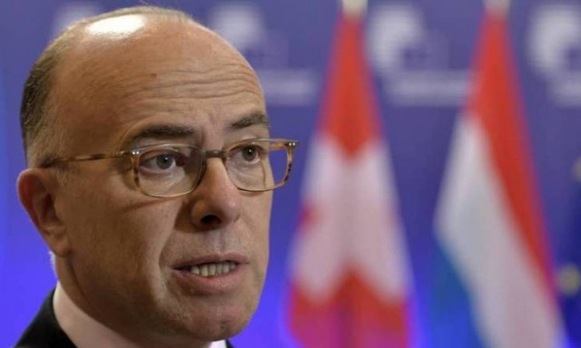 Γάλλος υπ. Εσωτερικών: Η Ε.Ε. να μην κουνάει το δάχτυλο στην Ελλάδα για το προσφυγικό