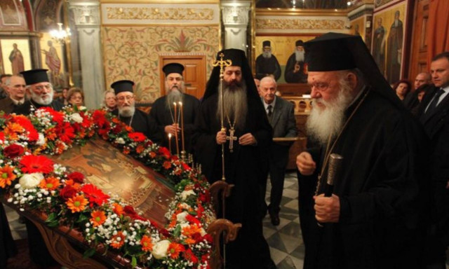 Στον Άγιο Νικόλαο Πευκακίων χοροστάτησε ο Αρχιεπίσκοπος Ιερώνυμος (pics)