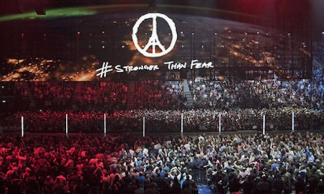 U2 και Eagles of Death Metal θα εμφανιστούν μαζί σε συναυλία στο Παρίσι